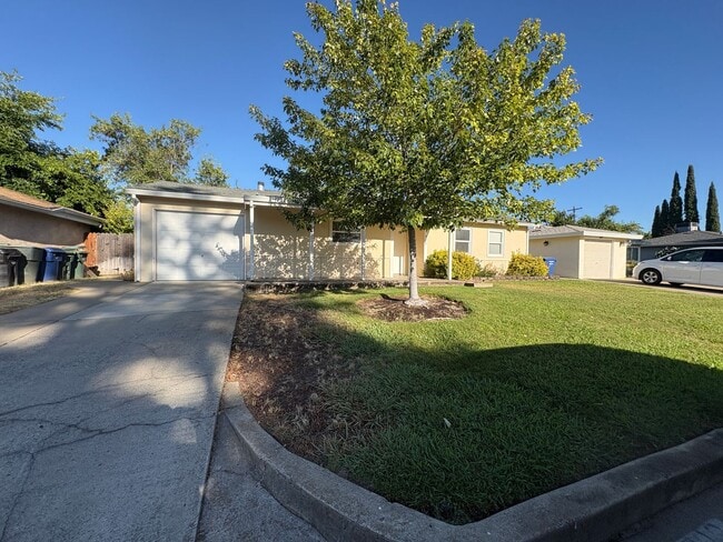 Photo - 909 Hampton Rd