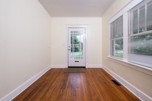 Photo - 3710 W Capitol Ave