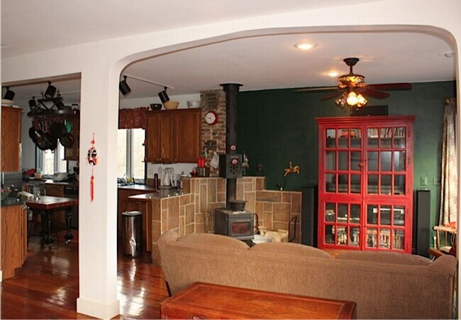 Photo - Charming 7 Bedroom