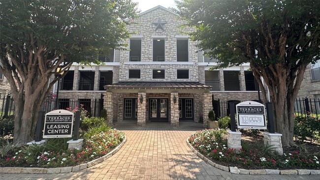 Building Photo - 7315 Brompton St Unit 206A