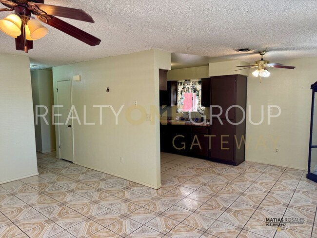 1152 Kennedy Ln