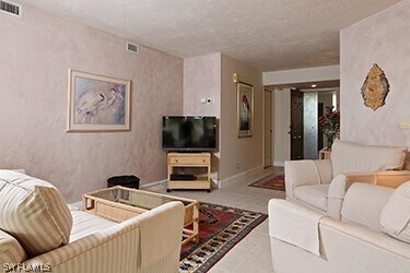 Photo - 26930 Wedgewood Dr Unit 202