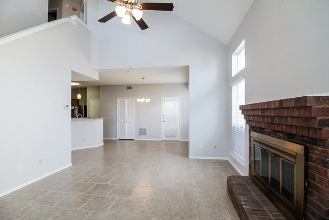 Photo - 2326 Weatherby Dr