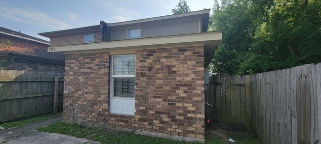 Photo - 7856 Sand St