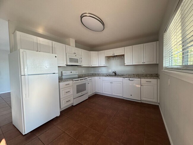 Photo - 1204 Beloit Dr