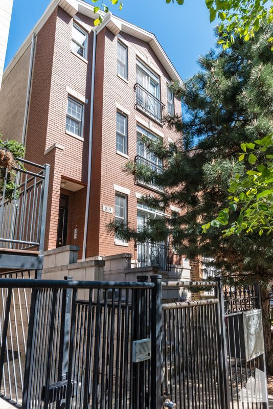 Photo - 819 N Wood St