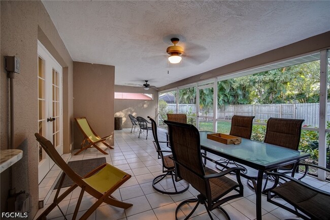 Building Photo - 8831 Banyan Cove Cir