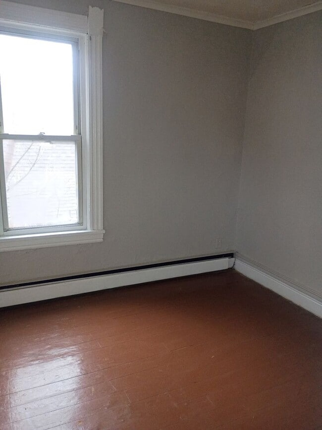 Building Photo - 501 Rowland St Unit 501 Rowland St Apt 5