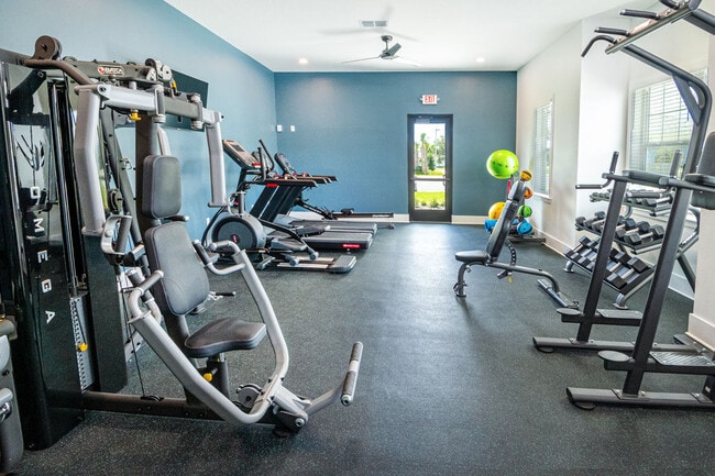 Photo - Seminole Square