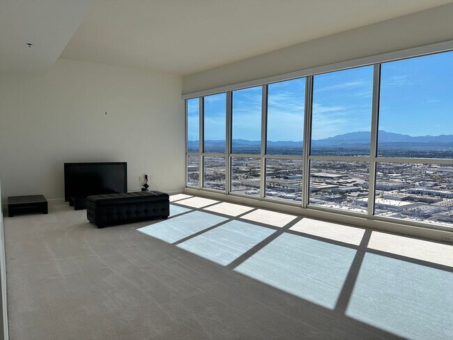 Photo - 2bd/2ba Condo - Modern High-Rise Living in the Heart of the Las Vegas Strip