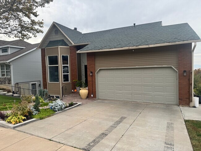 Photo - 2138 E 2900 N