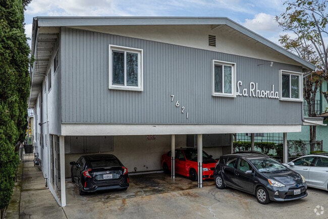 Photo - La Rhonda Apartments