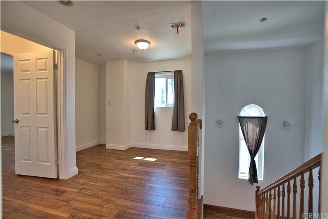 Photo - 103 N Electric Ave