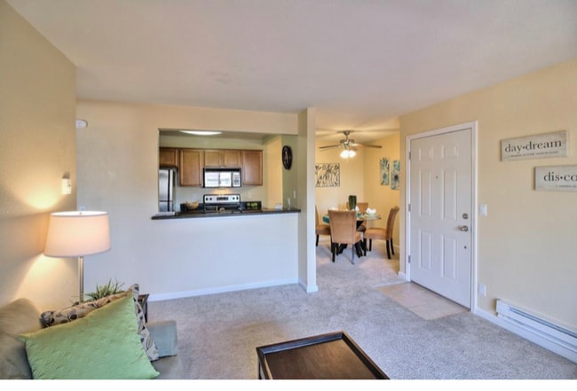 Photo - 37258 Spruce Terrace