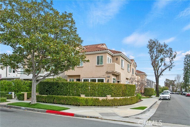 Photo - 500 Marigold Ave