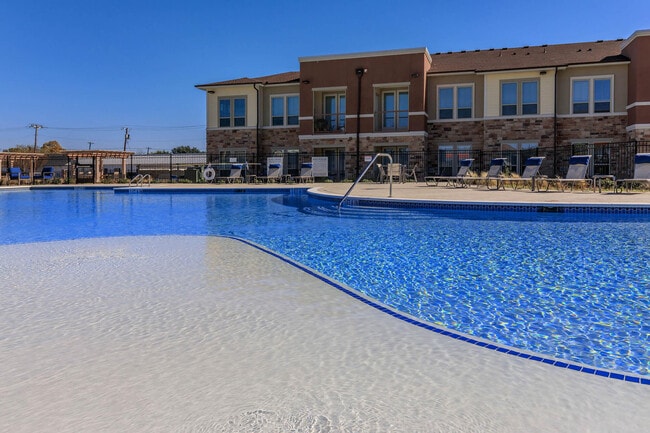 Building Photo - Oceana