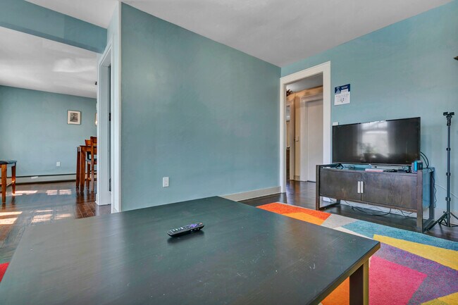 Photo - 321 Saint John St Unidad 321