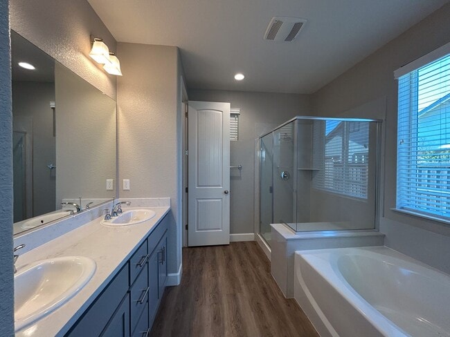 Photo - Large 4 Bedroom, 3 Bathroom New Construction Home in Chico