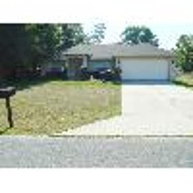 Inviting 3 Bedroom, 2 Bath Home in Desirab... - Inviting 3 Bedroom, 2 Bath Home in Desirab...