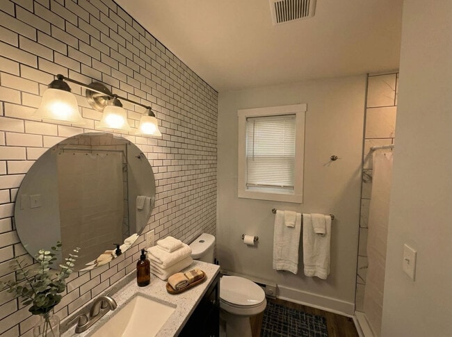Photo - 201 S Dupont St Unit SI ID1604340P