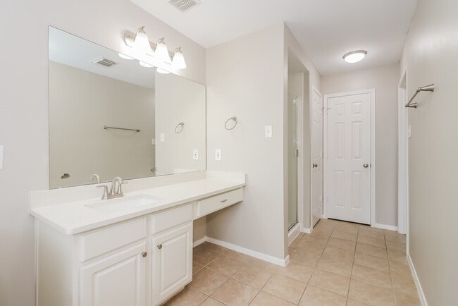 Photo - 6207 Winter Oak St