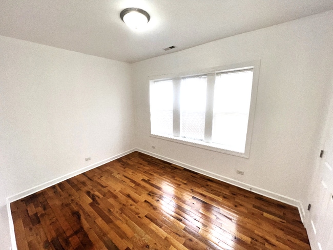 Photo - 3911 W 14th St Unit 2