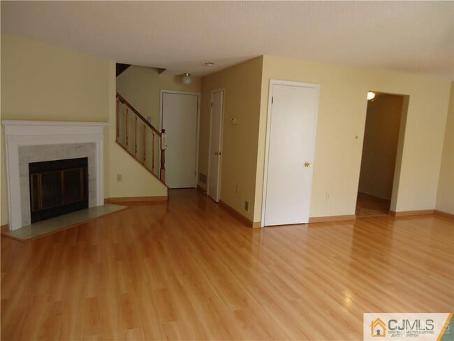 5 Pembrook Ave