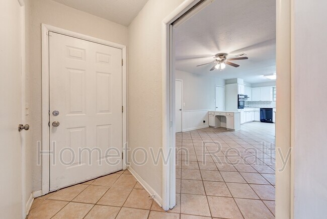 Photo - 3105 W Britton Rd