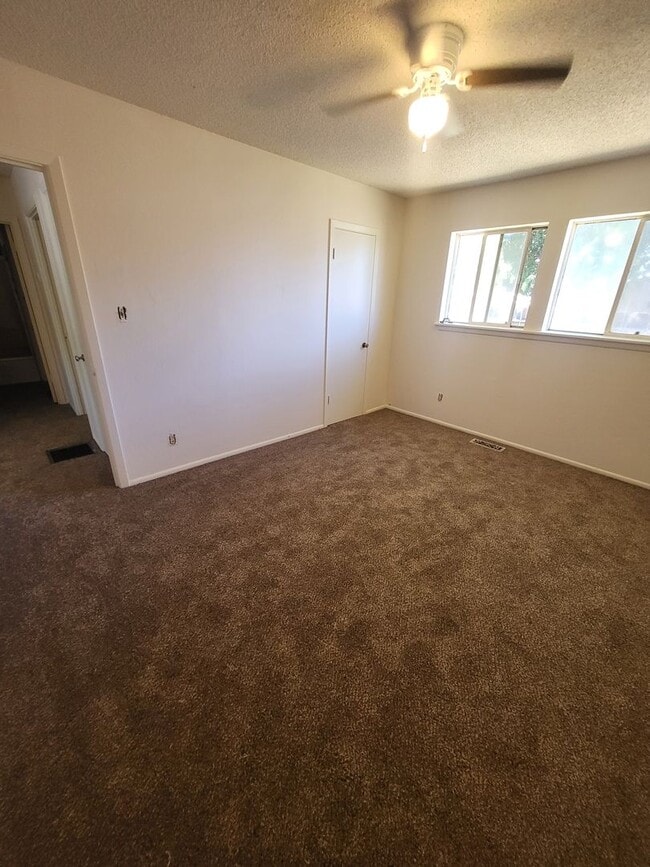 Photo - 2068 W Sheffield Manor