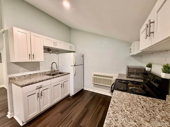 Photo - 2624 W De Soto St