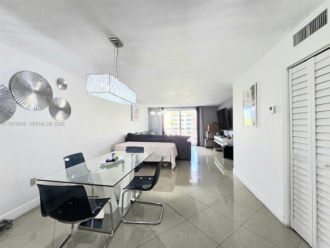 Photo - 6940 Miami Gardens Dr Unit 1-327