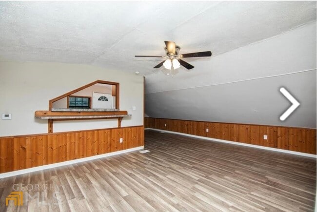 Photo - 741 Rosemont Rd