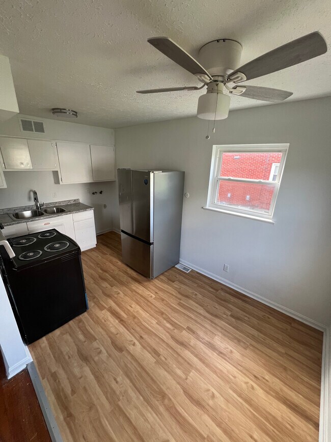 Photo - 3218 Orchard Manor Cir