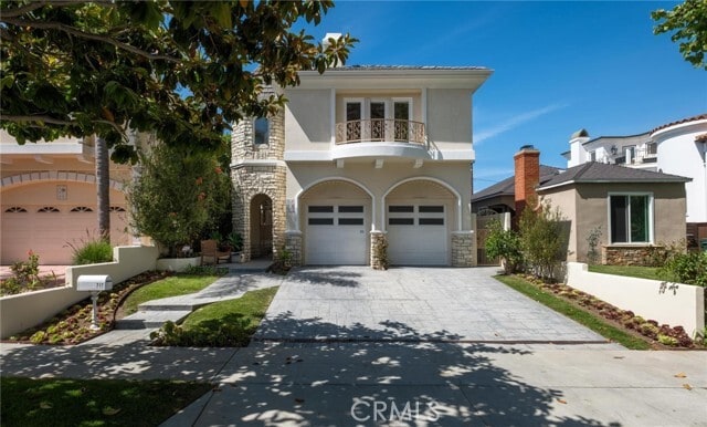 Photo - 717 Avenue A