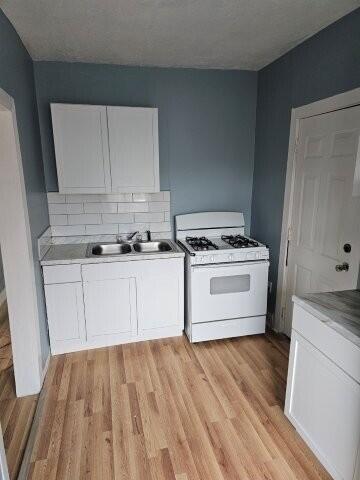 Photo - 2417 W Grand St