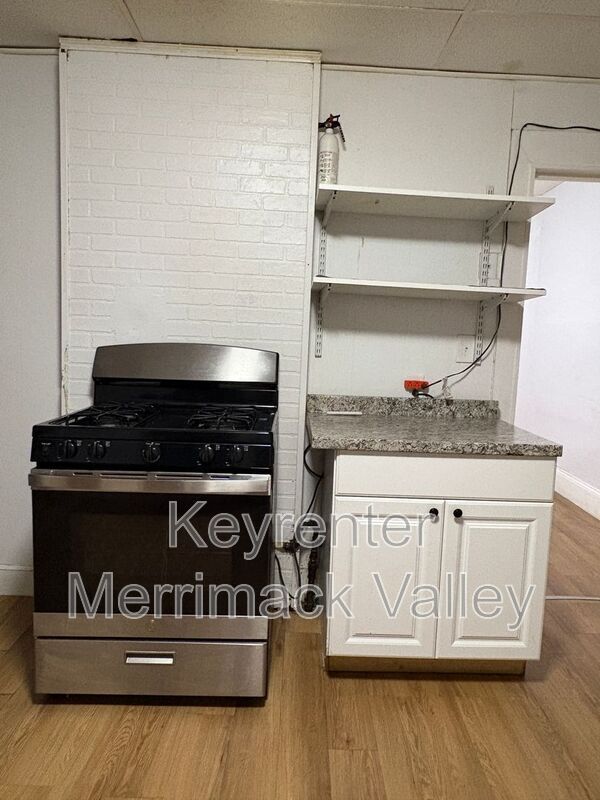 Photo - 58-60 Temple St 1st Fl Unit 1st Fl