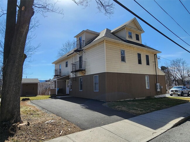 Building Photo - 7 Hudson St Unit 6