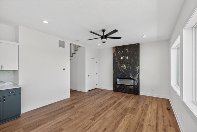 Photo - 1130 NW Sproul Dr