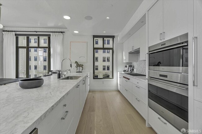 Photo - 875 California St Unit PH3
