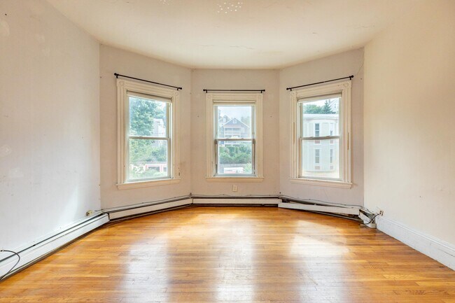 Photo - 93A Hillside St Unit 3