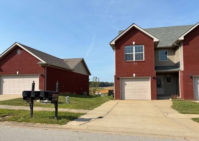 Photo - 137 Twin Lakes Dr