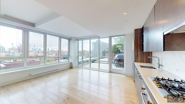 Building Photo - 251 E 2nd St Unit 9B Rental