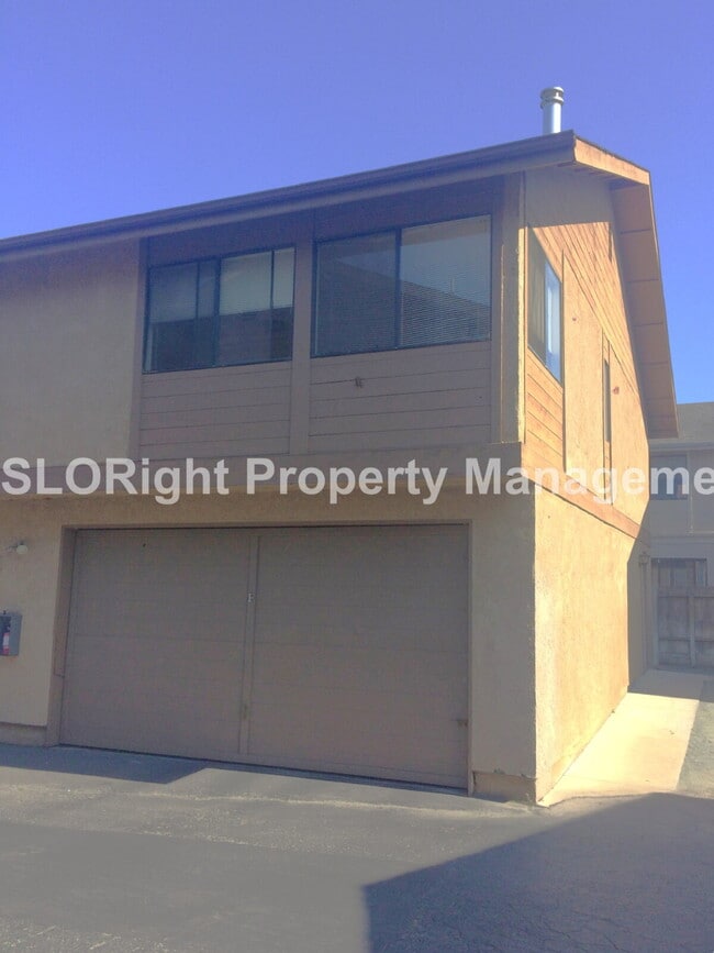 Building Photo - AVAILABLE OCTOBER - Grover Beach Two Story Townhome - 2 Bedroom / 2 Bathroom Unit F