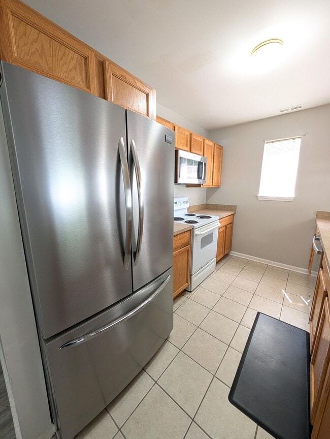Photo - 22063 Fairlane Blvd