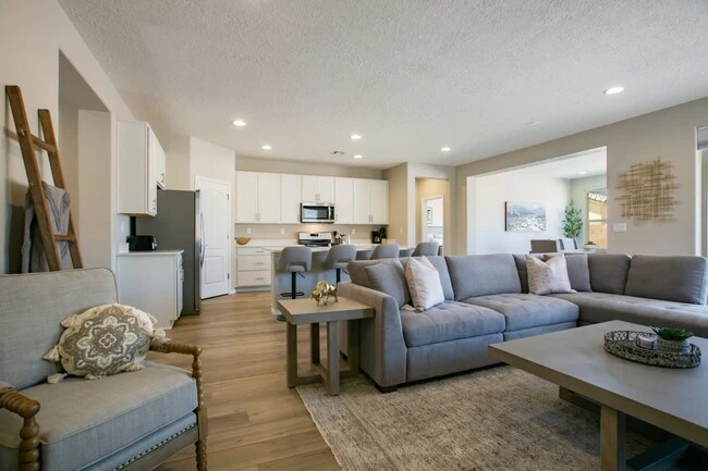 Photo - 6049 Nauman Dr