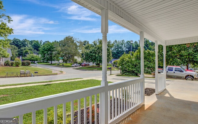 Photo - 77 Crescent St