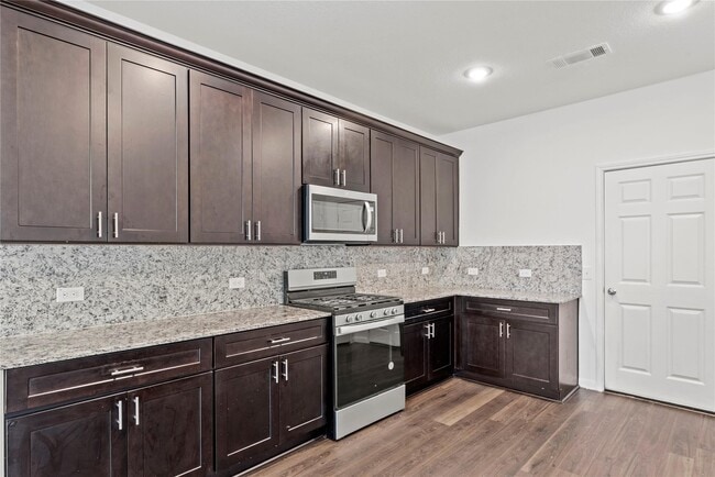 Photo - 7322 Madison Cmns Ln