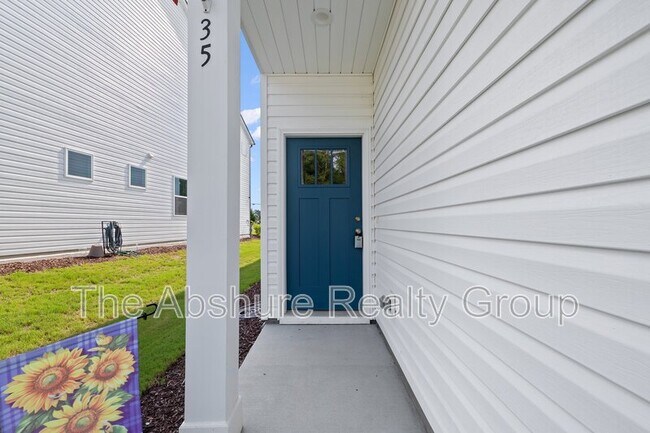Photo - 35 Village Edge Dr