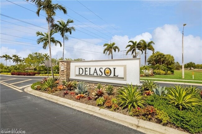 Photo - 15474 Los Reyes Ln