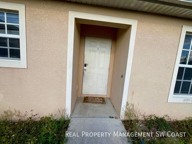 Photo - 3940 20th St W